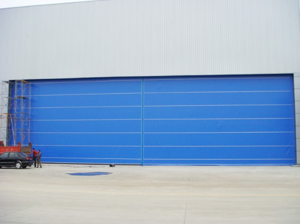 堆积式机库门